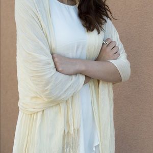 Back in stock!Crinkle guaze with Fringe wrap/scarf